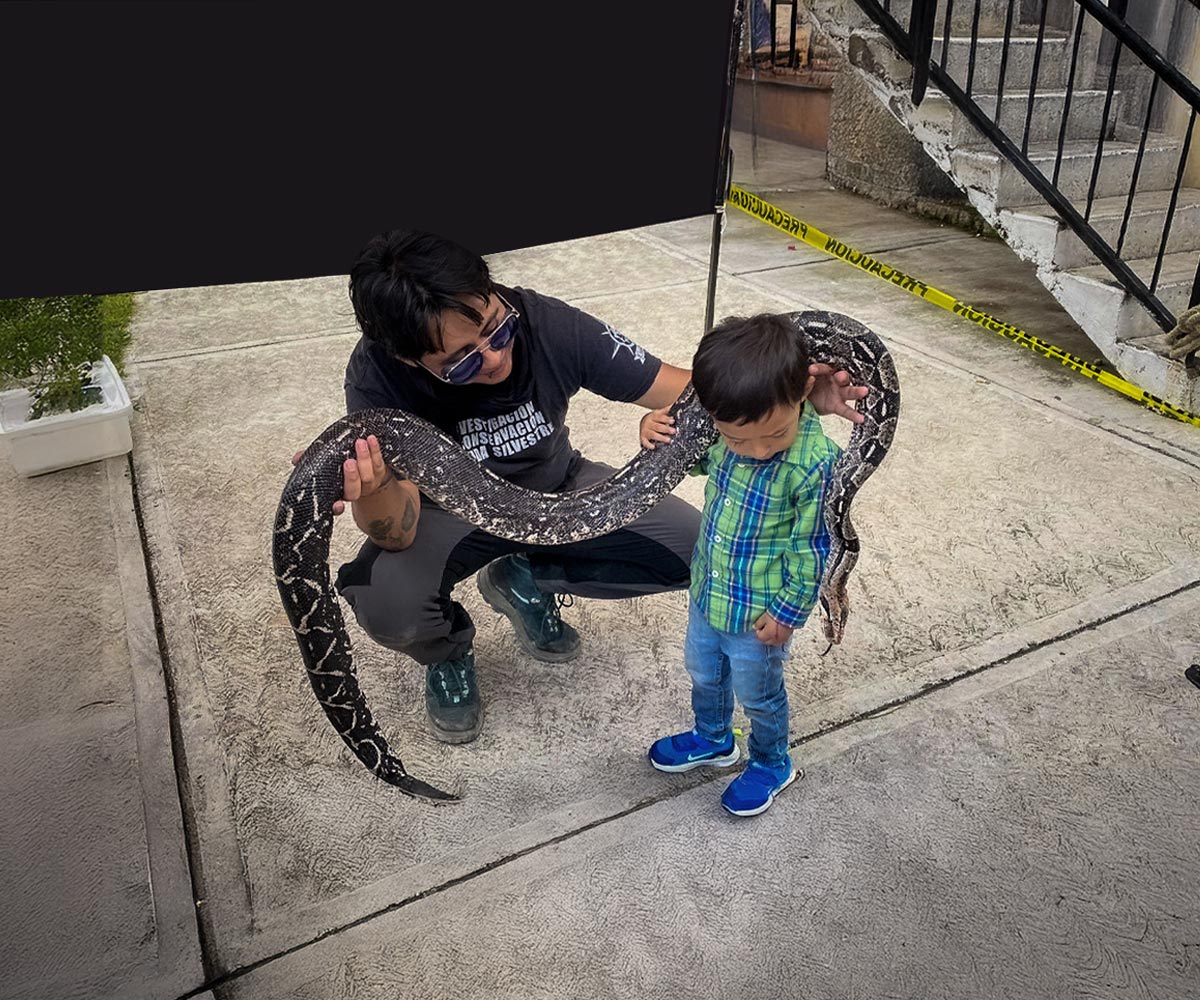 story-image